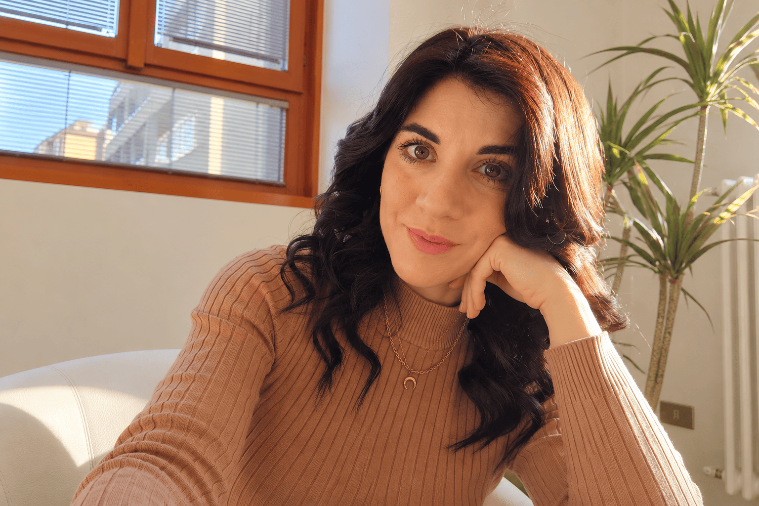 Ritratto al sole in ufficio уютավետ (1)